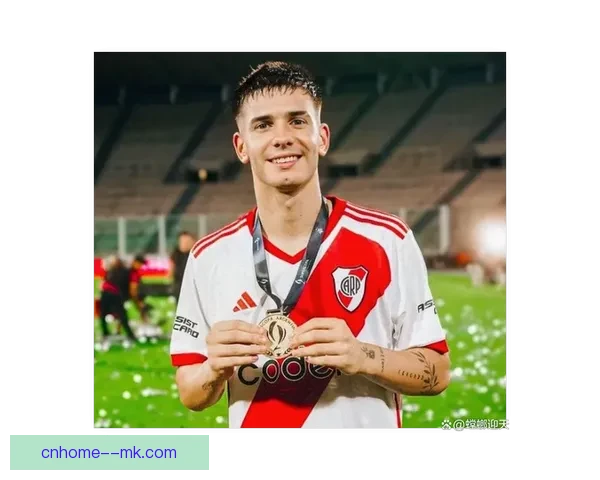 恩佐佩雷斯含泪离别河床俱乐部球迷深情送别感人瞬间